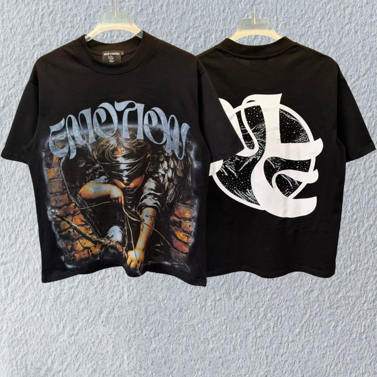 MIXED EMOTION Graphic Archer T-Shirt